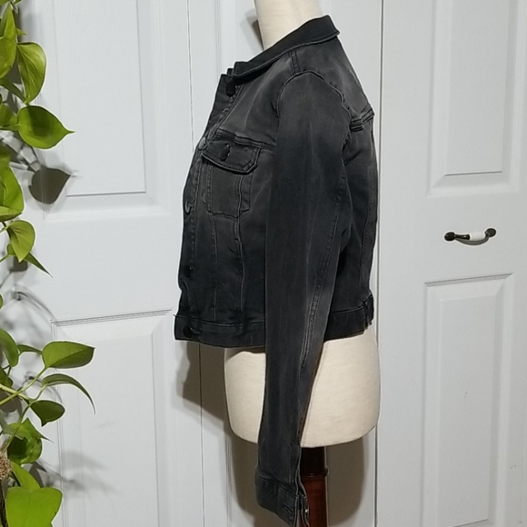 Faded Black Jean Jacket - Picture 5 of 9